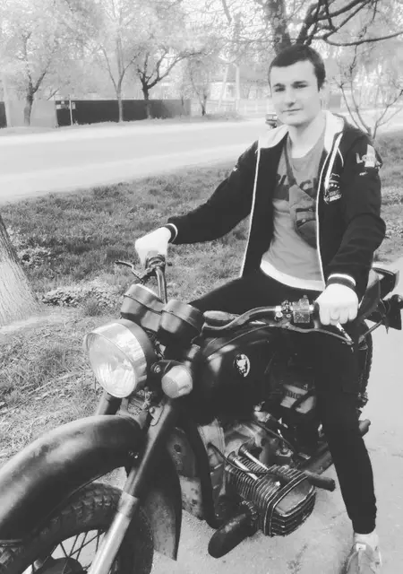 Даніл з Лубни, шукаю на сайті знайомства на одну ніч