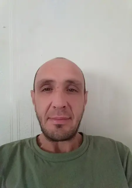 Александр з Яготина, мені 41 років, познайомлюсь без зобов'язань