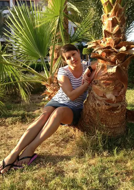 Я Анна, 45, из Мариуполя, ищу знакомство для дружбы