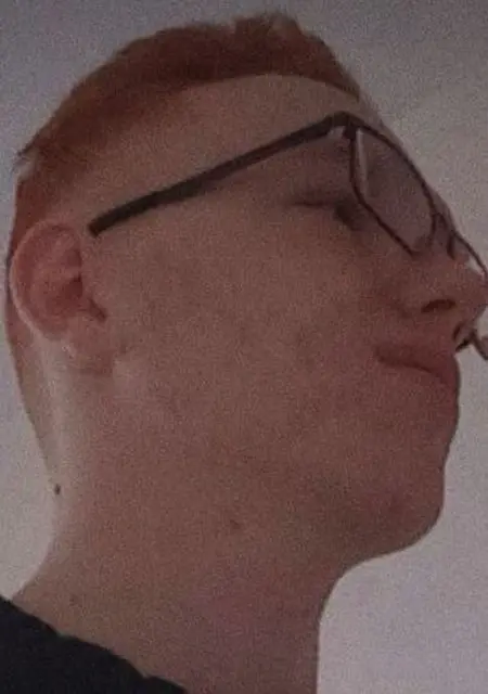 Я Николай, 20, из Тирасполя, ищу знакомства без обязательств