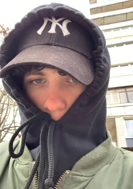 Nikita з Житомира, мені 21 років, познайомлюсь на одну ніч