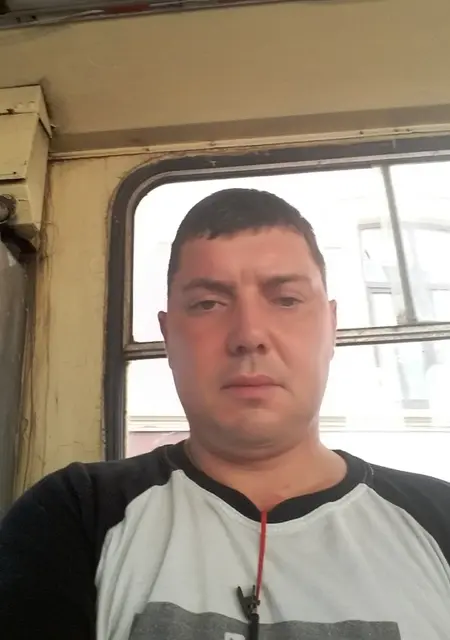 Я Сергей, 42, знакомлюсь без обязательств в Черновцах