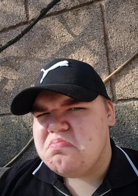 Я Дмитрий, 21 років, знайомлюсь для дружби у Одесі