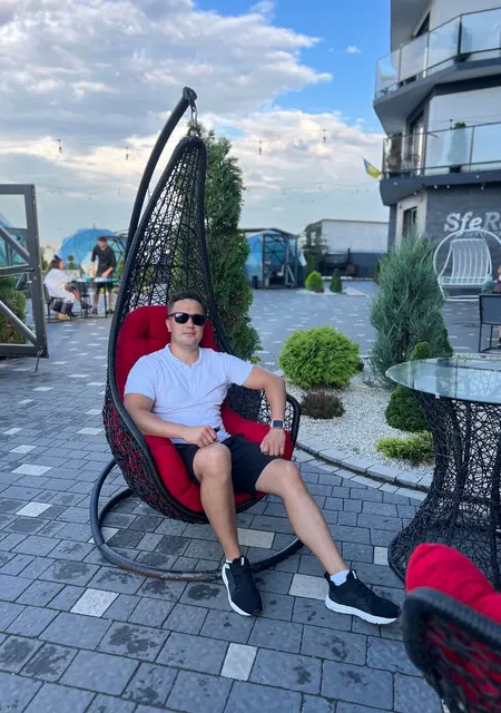 Я Sasha, 29, из Луцка, ищу знакомства на одну ночь