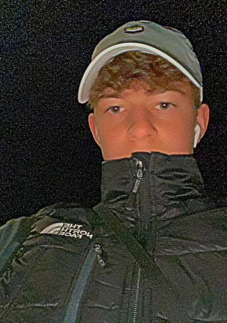 Я Simon, 25, знакомлюсь для вирта в Мюнхене