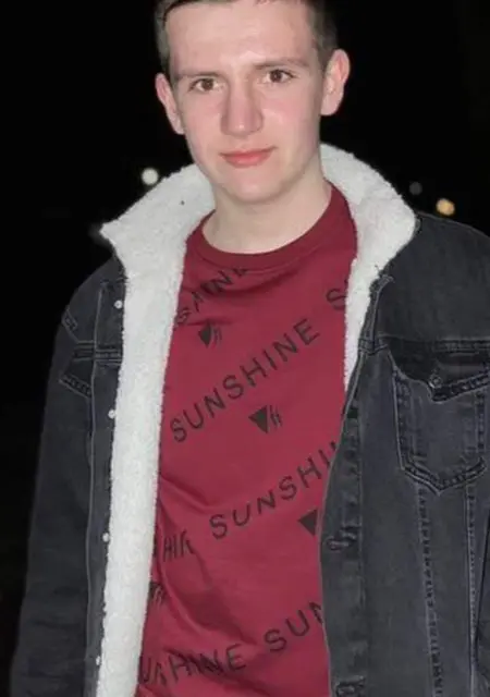 Влад из Львова, мне 19, познакомлюсь без обязательств