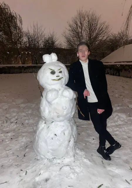 Я Марк, 21 років з Рівного, шукаю знайомство для постійних стосунків