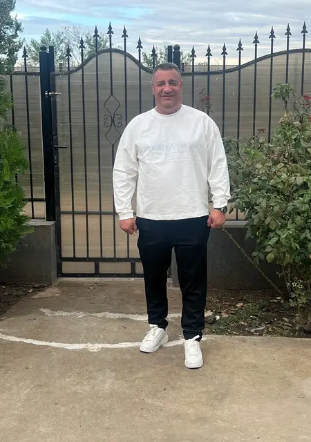 Я Ionut, 46, из Плоешти, ищу знакомство для постоянных отношений
