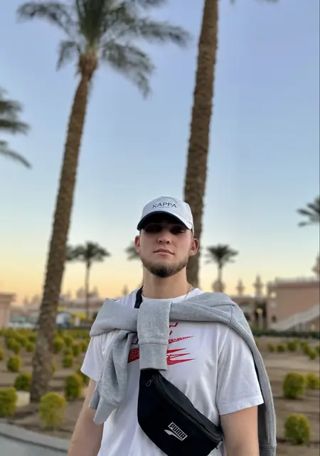 Вася из Гдыни, ищу на сайте знакомства на одну ночь