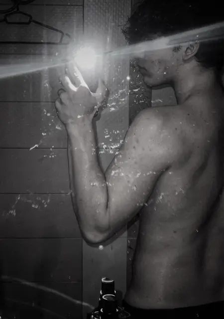 Я Артём, 18 років з Запоріжжя, шукаю знайомства на одну ніч