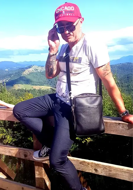 Я Ярослав, 51, знакомлюсь для дружбы в Виннице