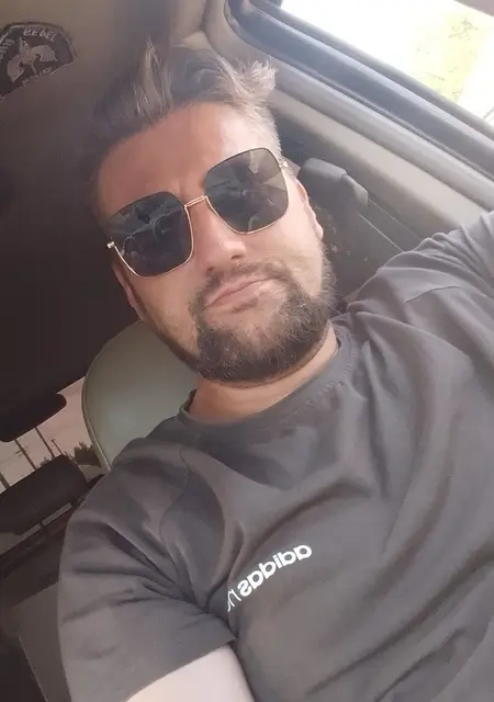 Олег из Изюма, мне 37, познакомлюсь для приятного времяпровождения