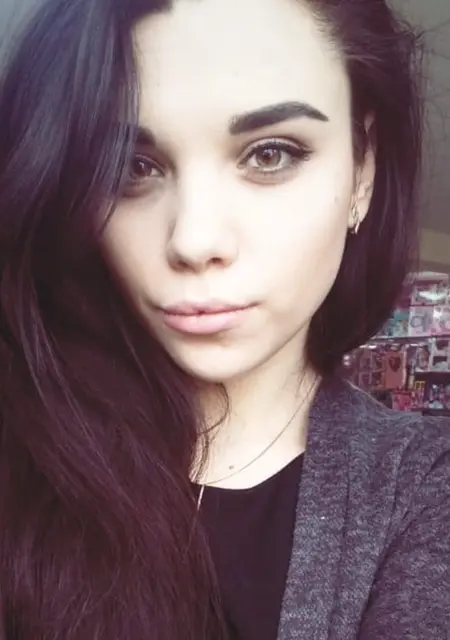 Karina з Кам'янського, мені 20 років, познайомлюсь на одну ніч