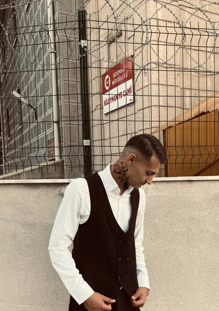 Я Hamza, 25, из Анкары, ищу знакомства на одну ночь