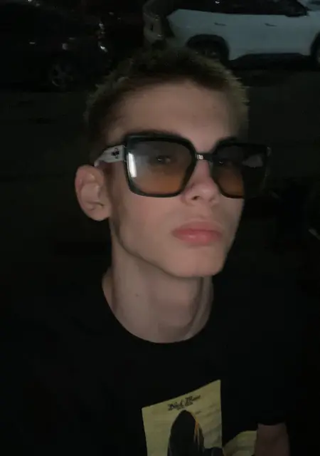 Danil from Gloucester, looking for one-night stand