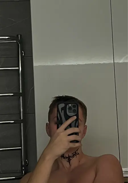 Роман из Кропивницкого, мне 19, познакомлюсь для постоянных отношений