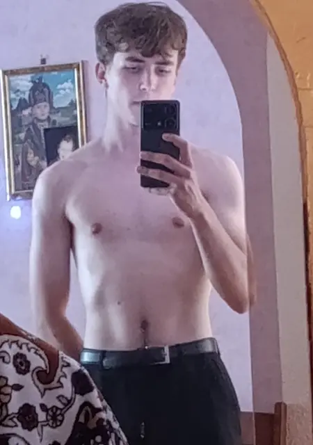 Я Ілля Тянутов, 20, из Крыжополя, ищу знакомства на одну ночь