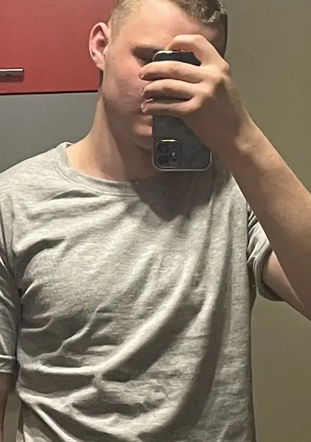 Влад з Черкас, шукаю на сайті спілкування