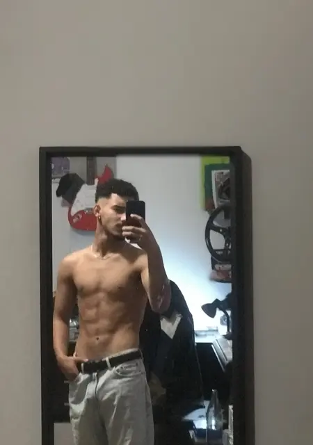 Joao Victor de Las Palmas de Gran Canaria, busco en el sitio lío de una noche