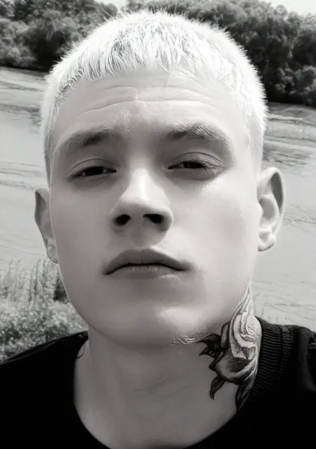 Я Nikolay Sergeevich, 20 років, знайомлюсь для приємного проведення часу у Луганську