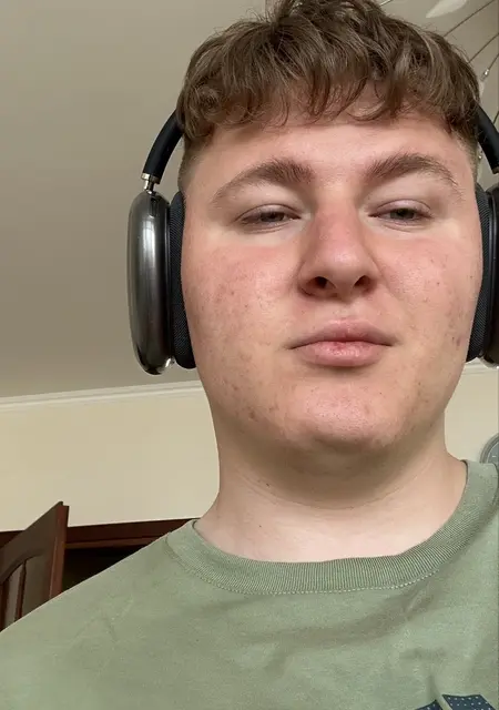 Николай из Каменского, мне 18, познакомлюсь для постоянных отношений