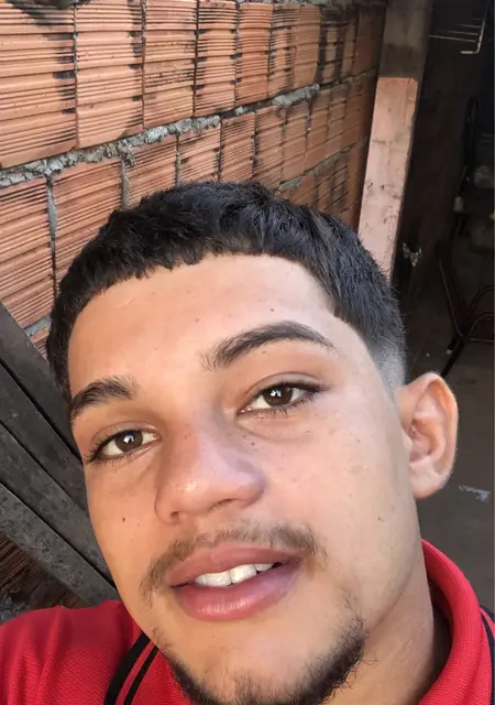 Guilherme из Императрис, мне 18, познакомлюсь для совместных путешествий