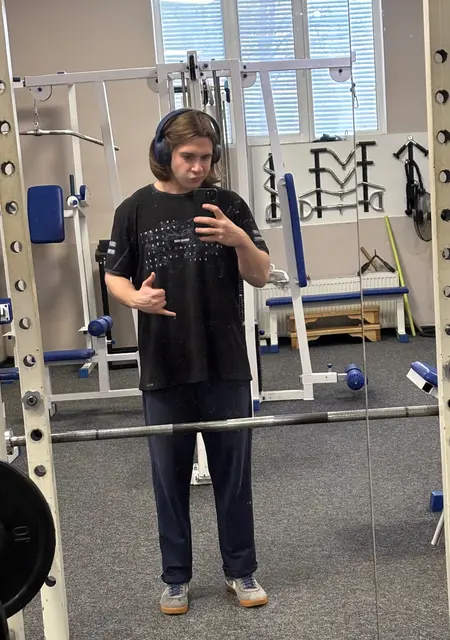 Артем з Херсона, шукаю на сайті знайомства на одну ніч