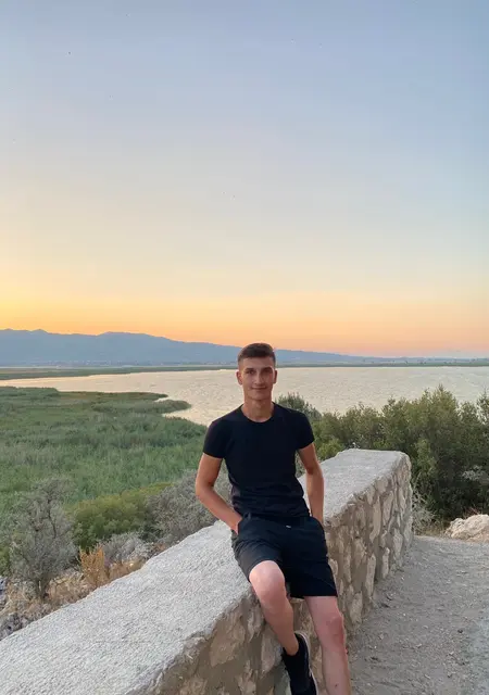 Я Yasin, 25, из Болы, ищу знакомства без обязательств