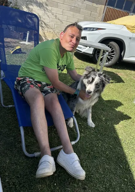 Soy Luis, 25 años de Burgos, busco conocer gente para lío de una noche