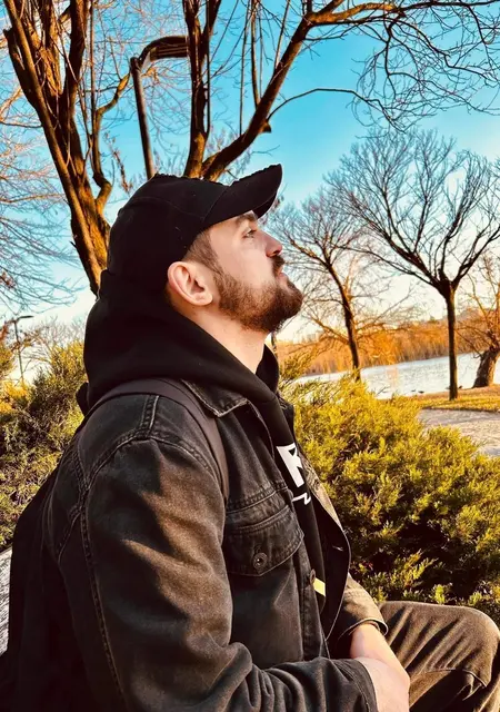 Я Alex, 26, из Кишинёва, ищу знакомство для постоянных отношений