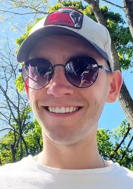 Я Oleg, 33 років, знайомлюсь для спілкування у Києві