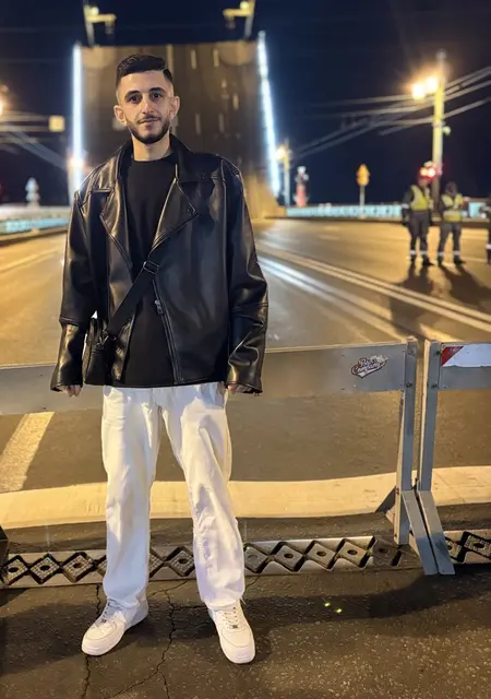 Я Самир, 24, из Франкфурта-на-майне, ищу знакомства на одну ночь