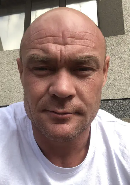 Игорь из Франкфурта-на-майне, мне 35, познакомлюсь для дружбы