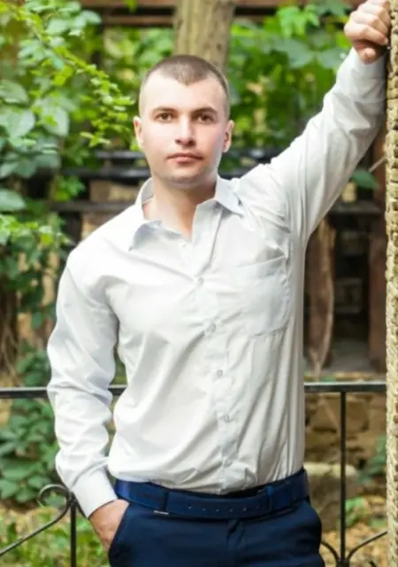 Максим з Хмельницького, мені 30 років, познайомлюсь для приємного проведення часу