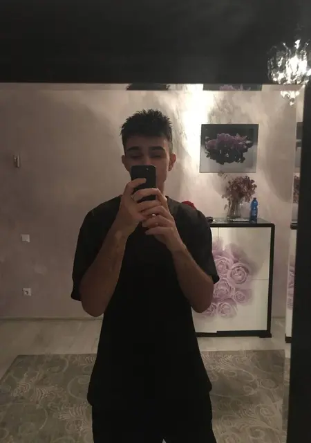 Я Амін, 20 років, знайомлюсь без зобов'язань у Житомире