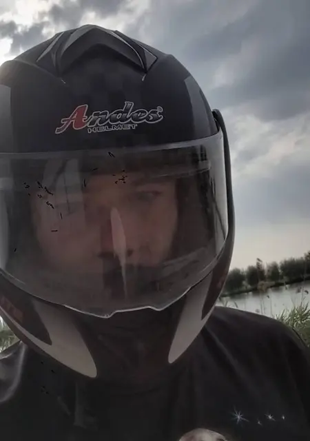 Я Владимер Сажиев, 25, из Стокгольма, ищу знакомства без обязательств