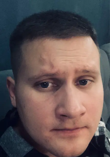 Эдуард из Могилёва, мне 31, познакомлюсь на одну ночь