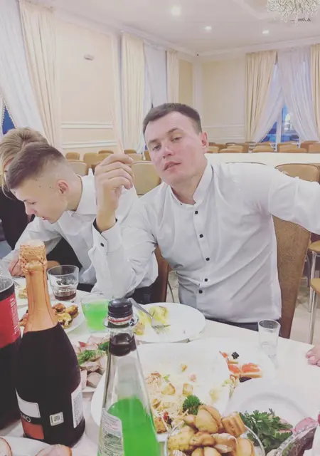 Я Александр, 30, знакомлюсь для открытые отношения в Бресте