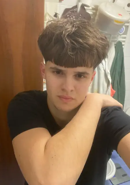 Bennyyy из Падуи, ищу на сайте дружбу