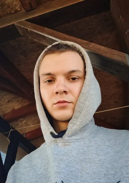 Андрей из Ковеля, ищу на сайте общение