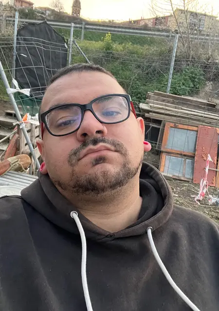 Mikel из Аро, ищу на сайте знакомства на одну ночь