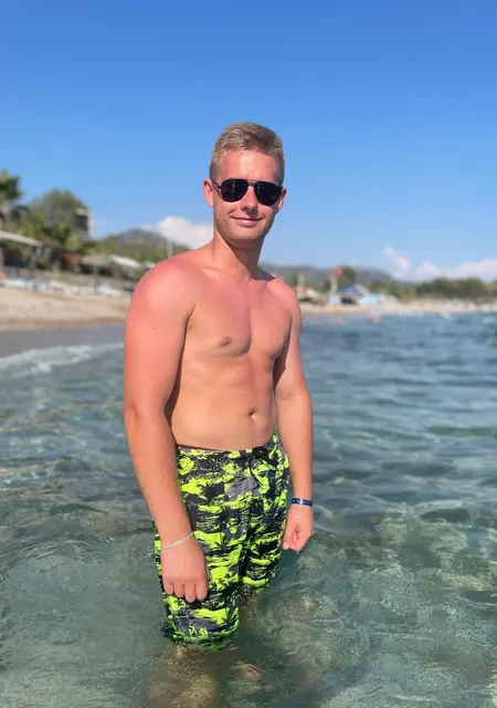 Sam из Винницы, ищу на сайте знакомства на одну ночь