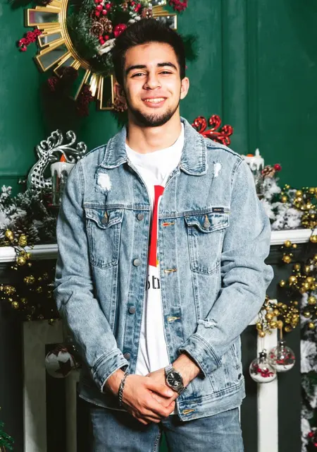 Я Toghrul, 22, из Баку, ищу знакомство для дружбы