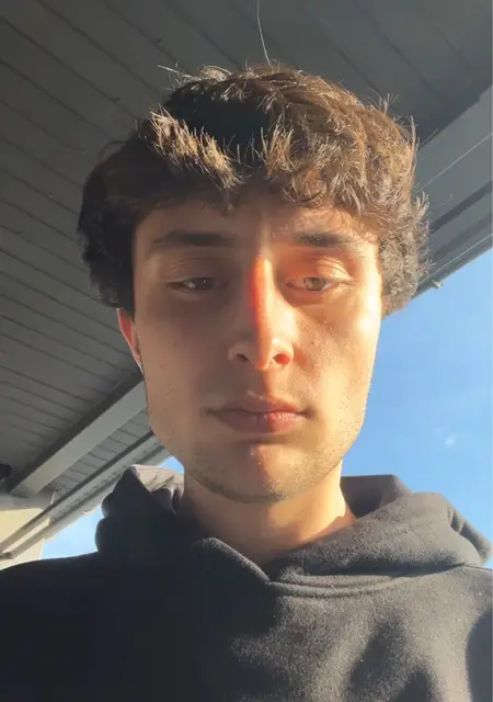 Я Назар, 19, знакомлюсь на одну ночь в Хмельницком