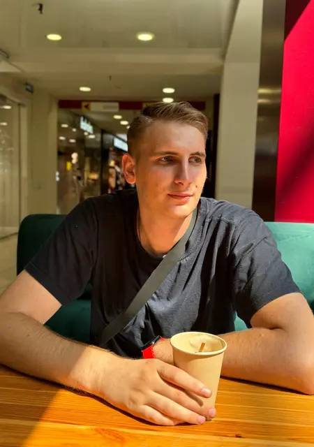 Я Сергей, 27, знакомлюсь для постоянных отношений в Николаеве