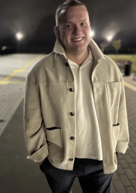 Иван из Амстердама, мне 30, познакомлюсь для совместных путешествий