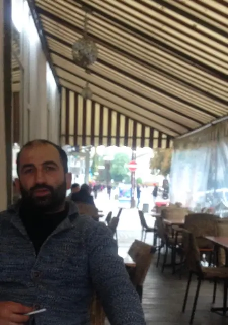 Arsen из Тернополя, мне 36, познакомлюсь на одну ночь