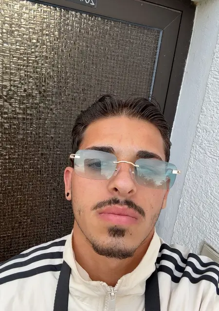 Tsanko из Ингольштадта, мне 25, познакомлюсь для вирта