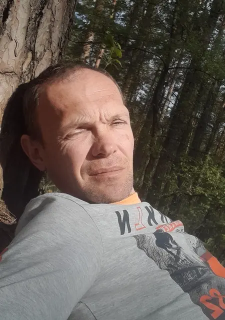 Я Юрий Викторович, 46, знакомлюсь без обязательств в Киеве