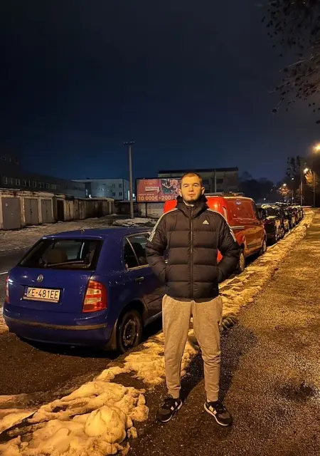 Я Андрій, 20 років, знайомлюсь для постійних стосунків у Рівному